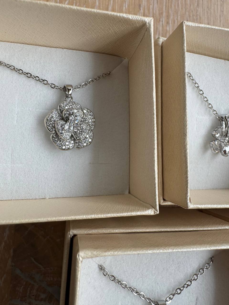 Collane Foreva in acciaio